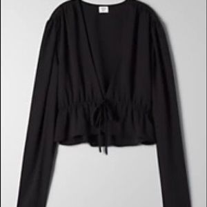 Aritzia Sunday BestCROPPED TIE-FRONT BLOUSE size S